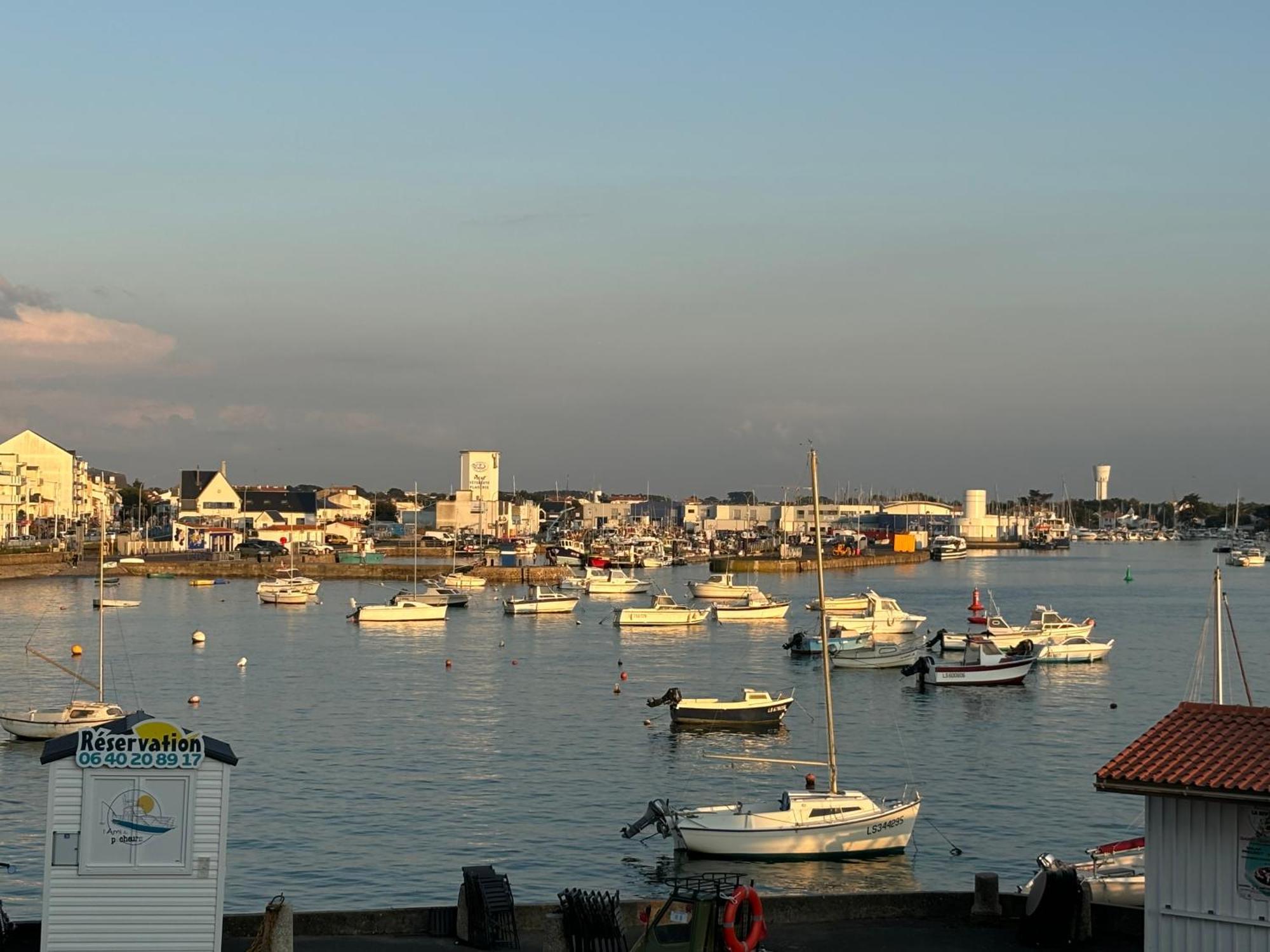 Апартаменти Vue Panoramique Port Et Ocean Сен-Жиль-Круа-де-Ві Екстер'єр фото